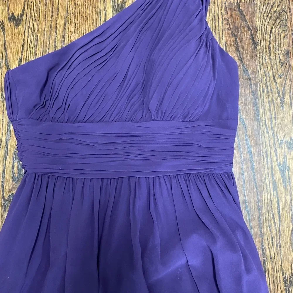Donna Morgan  one shoulder purple pleated Flowey skirt kneelength formal dress